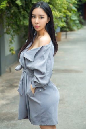 电车痴汉2电车中的爱抚_BD英语免费在线观看